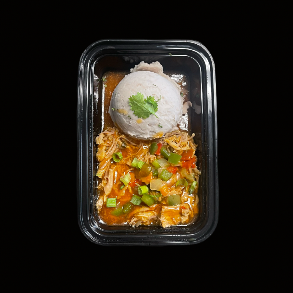 Majado de Malanga / Carnitas de Cerdo en Gravy Criollo