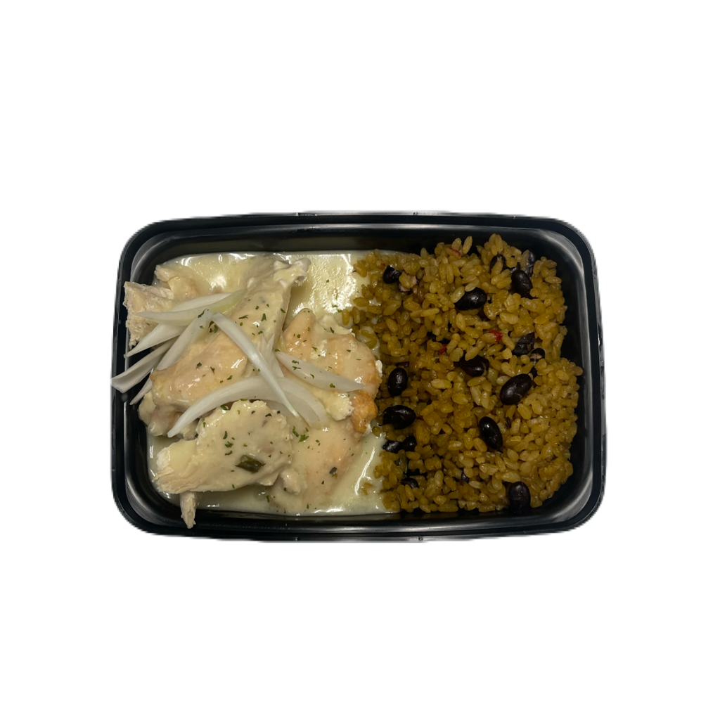 Arroz Congri / Pechuga Salsa Encebollada