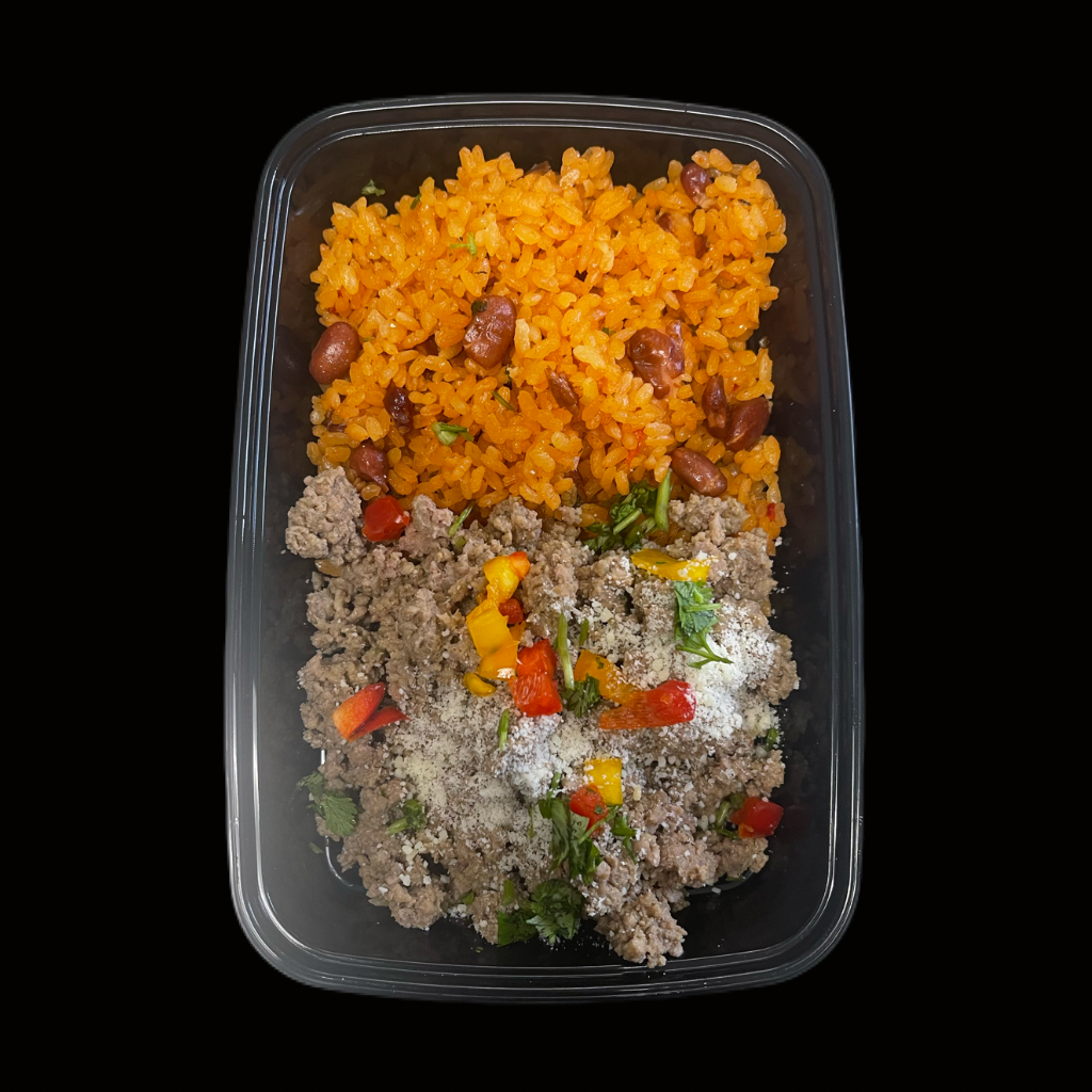 Arroz Guisado con Habichuelas Rosadas / Picadillo de Carne Molida con Parmesano y alioli de queso crema