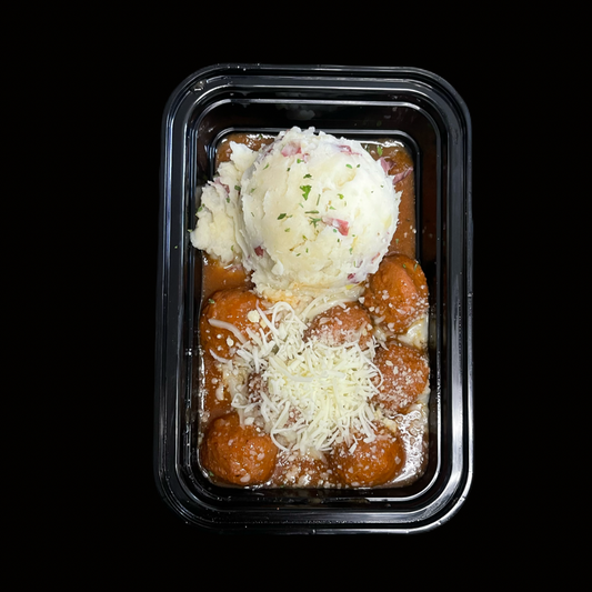 Papas Majadas  / Albóndigas en Salsa de Guayaba / Queso Suizo